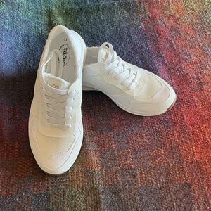 Taos Direction White/White